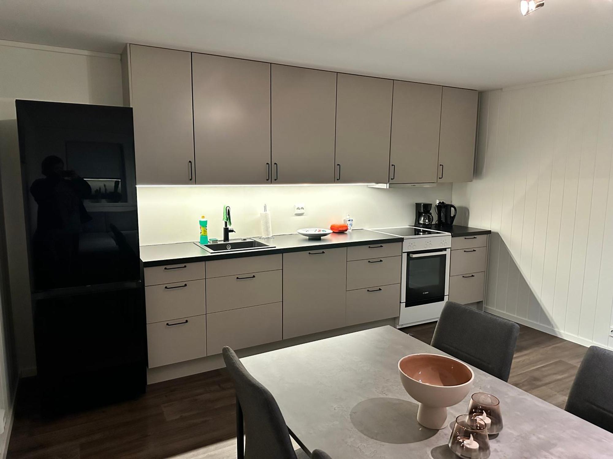 Your Home Away From Home, Apartment 2 Tromsø Buitenkant foto